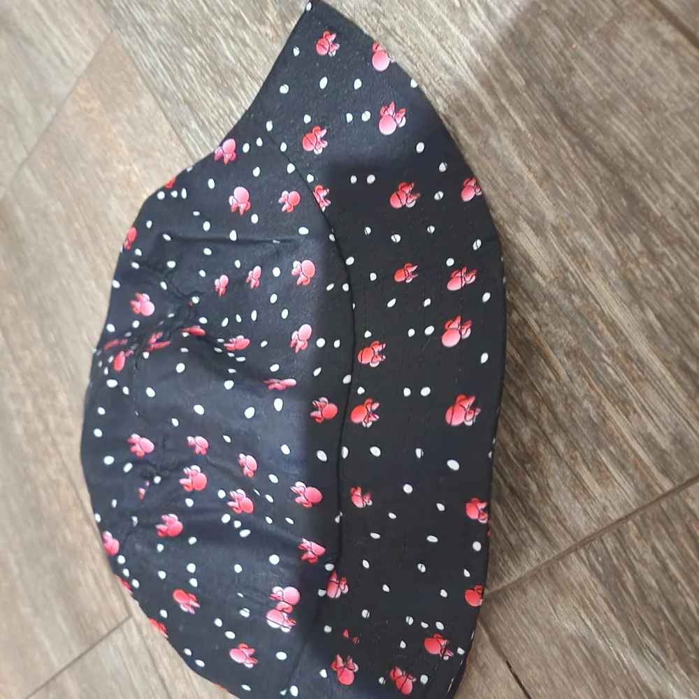 Kids Black Bucket Hat with Pink Minnie Mouse Print Like New